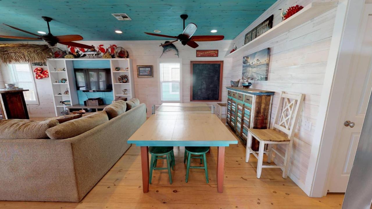 Ov30 Beach Home On Stilts, Indoor Tiki Bar, Ping Pong Table, Shared Pool, Near Beach Port Aransas Esterno foto